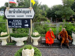 Platform #3 for Bangkok bound trains Platform #3 for Bangkok bound trains