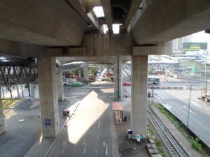 Asoke Din Daeng intersection view from Makkasan station