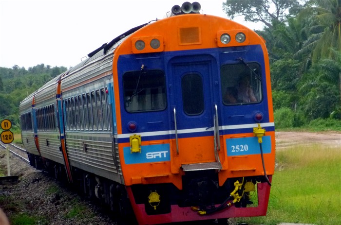 DRC Sprinter train from Bangkok to Chumphon