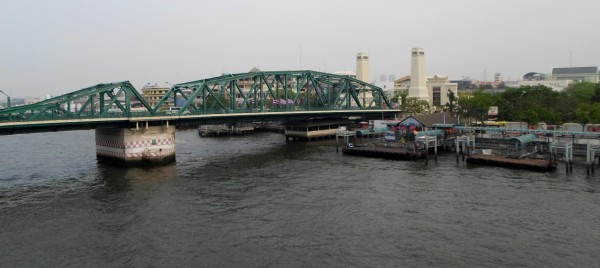 Photo of the Memorial Bridge on the Chaopraya river in Bangkok